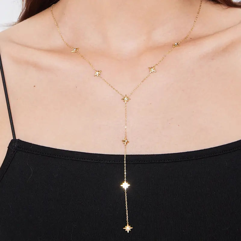 Langt Halskjede med Stjerner
