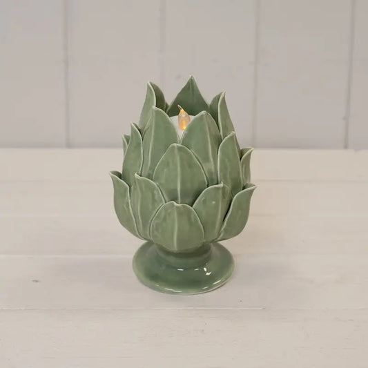 Lysestake med artisjokkdesign