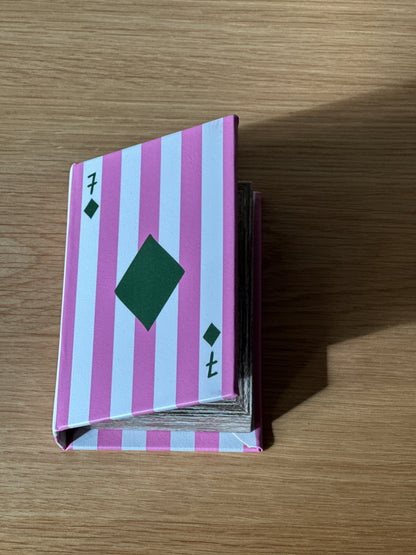 Oppbevaringsbok – Seven of Diamonds