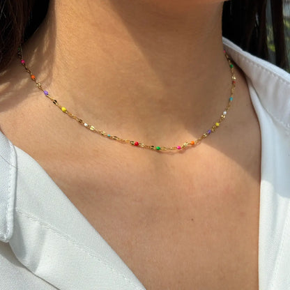 Fargerikt Halskjede