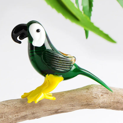 Glassfigur – Papegøye (4,5 × 6 × 2,5 cm)