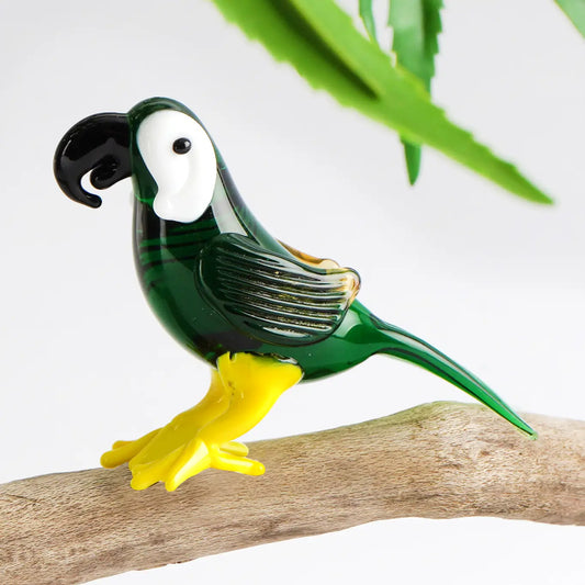 Glassfigur – Papegøye (4,5 × 6 × 2,5 cm)